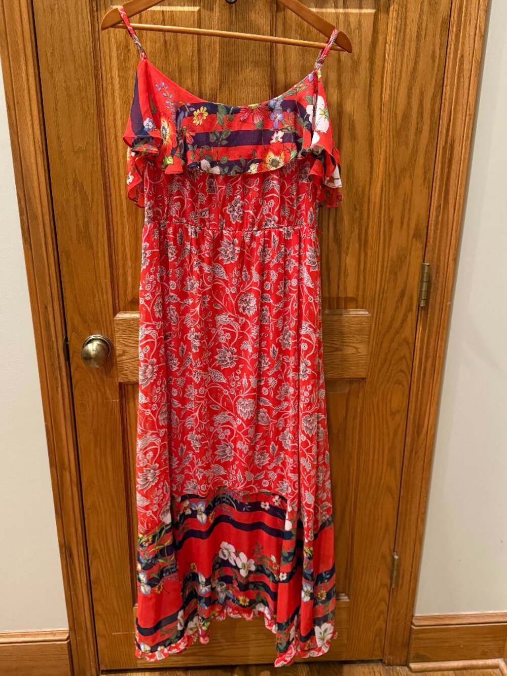 Anthropologie one september Zuri Tiered Maxi Dress in Red Floral, SZ L